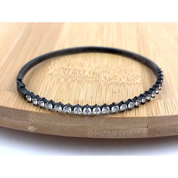 VTG 925 Sterling Silver Hinged Cuff Bracelet 11 grams - Picture 1 of 16